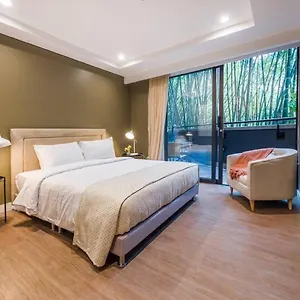 https://caluce-hab314-el-tesoro-by-letoh.colombiamedellinhotels.com